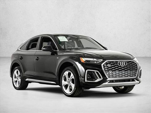 Certified 2025 Audi Q5 2.0T Premium Plus w/ Premium Plus Package AWD/4WD image 3