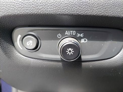 Used 2023 Chevrolet Traverse LT w/ LPO, Floor Liner Package image 42