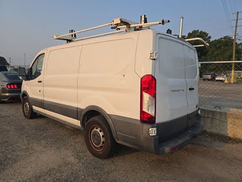 Used 2017 Ford Transit 150 130 Low Roof RWD image 2