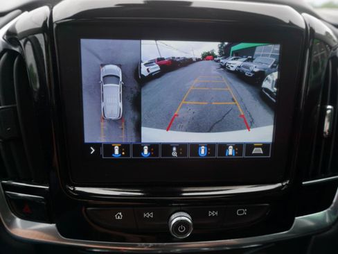 Used 2021 Chevrolet Traverse RS AWD/4WD image 28