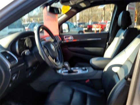 Used 2021 Jeep Grand Cherokee Limited image 13