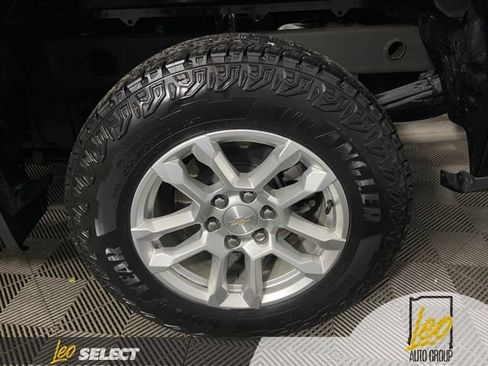 Used 2023 Chevrolet Silverado 1500 LT w/ Z71 Off-Road Package AWD/4WD image 29