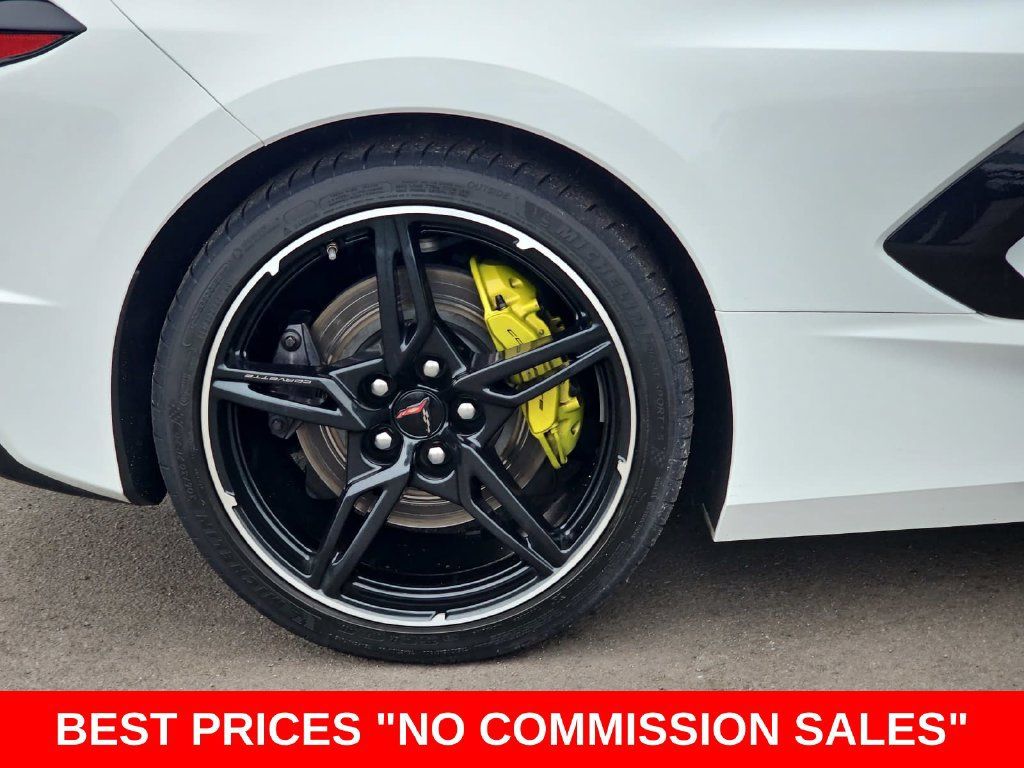 Used 2022 Chevrolet Corvette Stingray Premium Conv w/ Z51 Performance Package RWD image 39