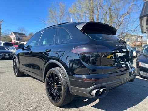 Used 2016 Porsche Cayenne GTS AWD/4WD image 2
