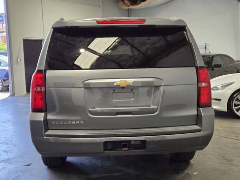 Used 2020 Chevrolet Suburban LT AWD/4WD image 3