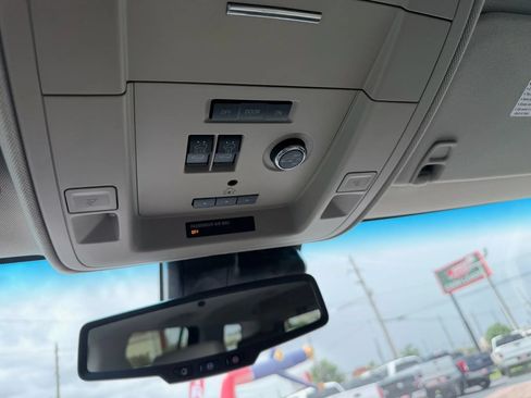 Used 2018 Chevrolet Tahoe LT w/ Texas Edition Package RWD image 10