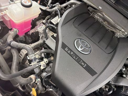 Used 2023 Toyota Highlander Limited AWD/4WD image 35