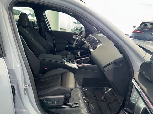 New 2026 BMW X3 xDrive30i w/ M Sport Package AWD/4WD image 9