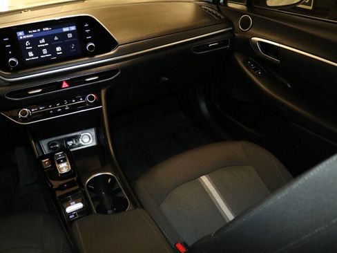 Used 2021 Hyundai Sonata SE image 18