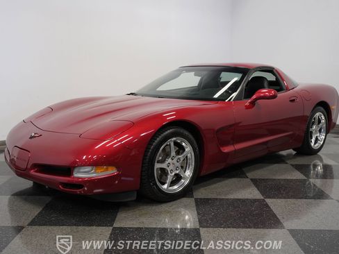 Used 2004 Chevrolet Corvette Z51 w/ Roof Package image 5