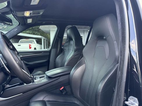 Used 2017 BMW X5 M AWD/4WD image 16