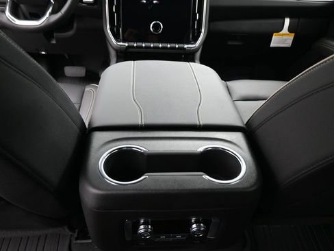 New 2026 GMC Yukon Elevation image 23