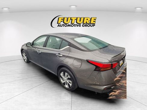 Certified 2025 Nissan Altima 2.5 S FWD image 4