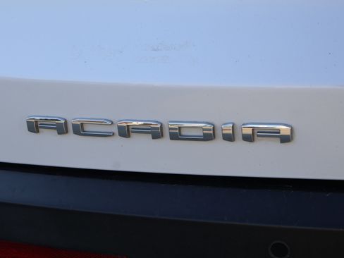 Used 2021 GMC Acadia SLT w/ Premium Package image 20