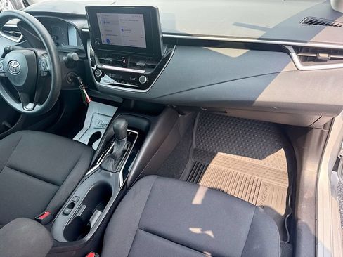 Used 2024 Toyota Corolla LE FWD image 30