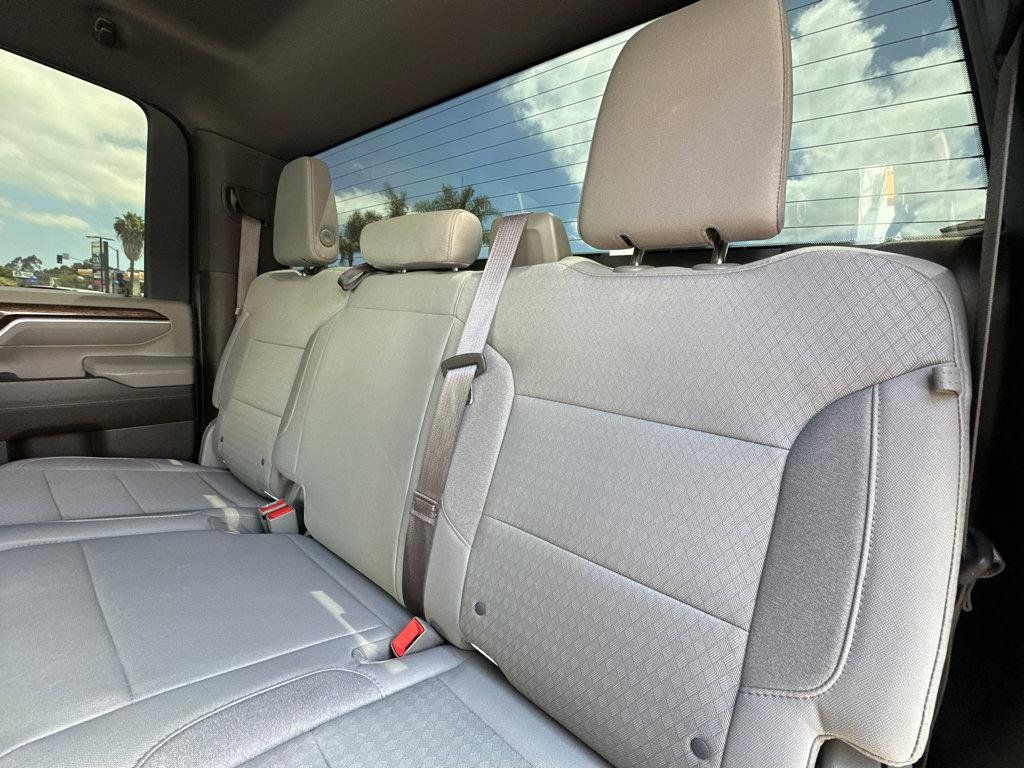 Used 2024 GMC Sierra 2500 SLE w/ SLE Value Package; AWD/4WD image 9