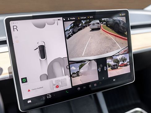 Used 2023 Tesla Model 3 Standard Range RWD image 15