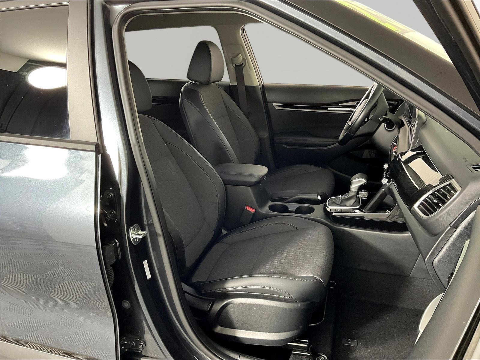Certified 2025 Kia Seltos S FWD image 28