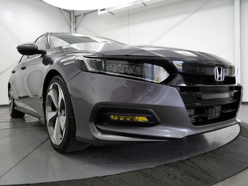 Used 2020 Honda Accord Touring image 39