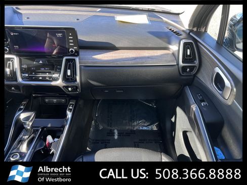 Used 2022 Kia Sorento S w/ Panoramic Sunroof Package image 23