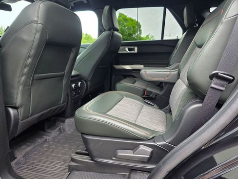 Used 2022 Ford Explorer Timberline w/ Timberline Technology Package AWD/4WD image 29