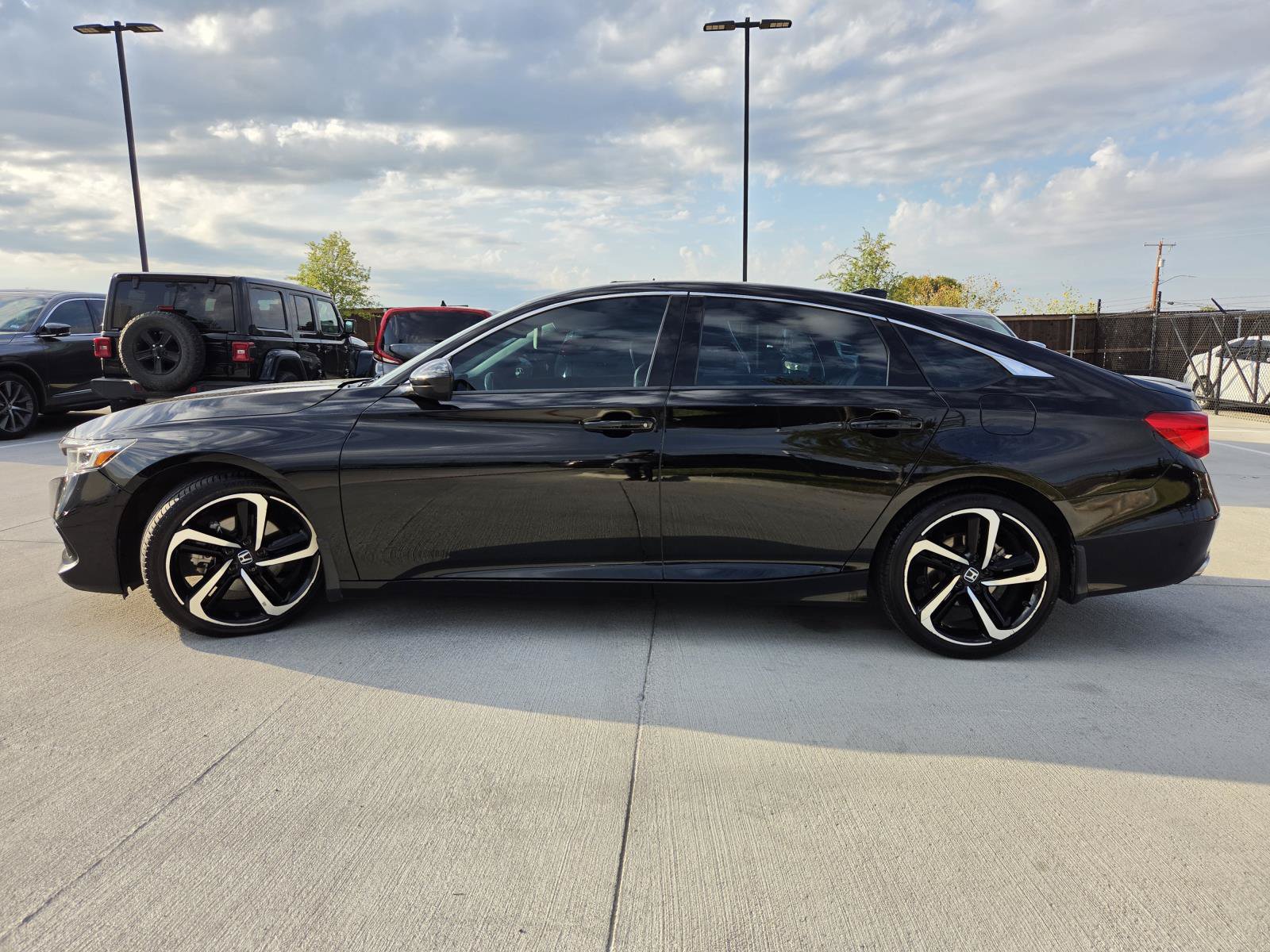 Used 2021 Honda Accord Sport Special Edition image 2