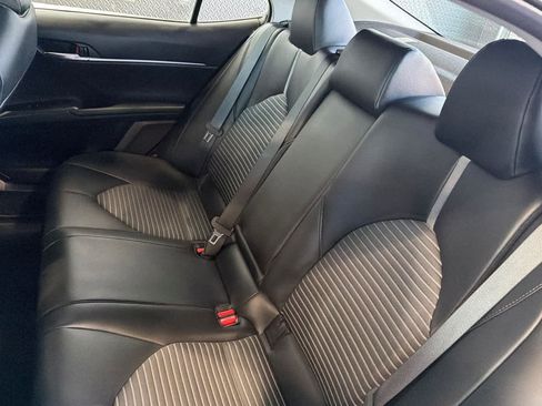 Used 2023 Toyota Camry SE w/ Cold Weather Package image 4