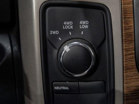 Used 2016 RAM 3500 Laramie image 28