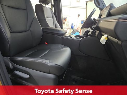 Certified 2025 Toyota Land Cruiser image 13