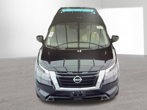 Used 2024 Nissan Pathfinder SV AWD/4WD image 3