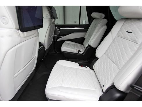 New 2026 Cadillac Escalade Platinum Sport w/ LPO, ONYX Package AWD/4WD image 7