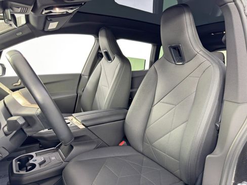 Used 2022 BMW iX xDrive50 w/ Sport Package image 43