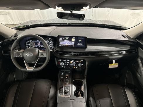 Certified 2025 INFINITI QX60 Pure image 12