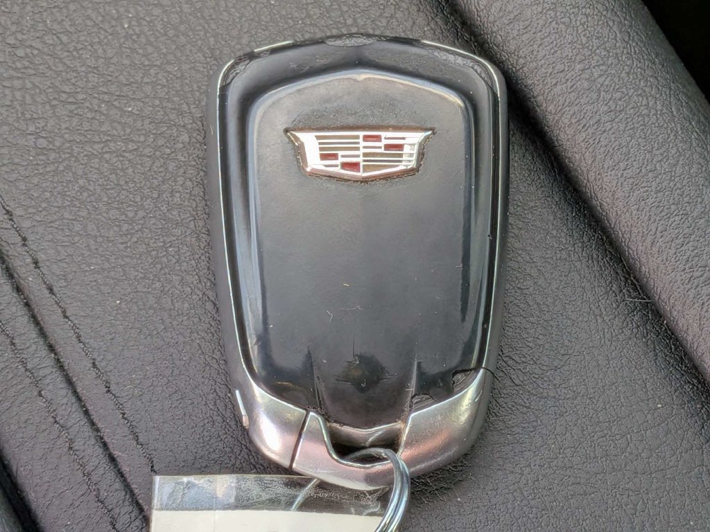 Used 2022 Cadillac XT6 Premium Luxury w/ Technology Package FWD image 40