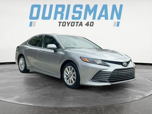 Used 2023 Toyota Camry LE image 1