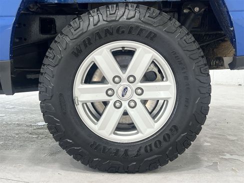 Used 2023 Ford F150 XLT w/ Trailer Tow Package image 10