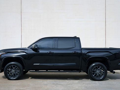 Used 2022 Toyota Tundra Platinum AWD/4WD image 52