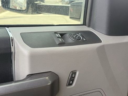 Used 2021 Ford F550 4x4 Regular Cab Super Duty w/ XLT Value Package image 7