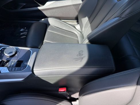 Used 2025 BMW 230i Coupe w/ Convenience Package RWD image 14