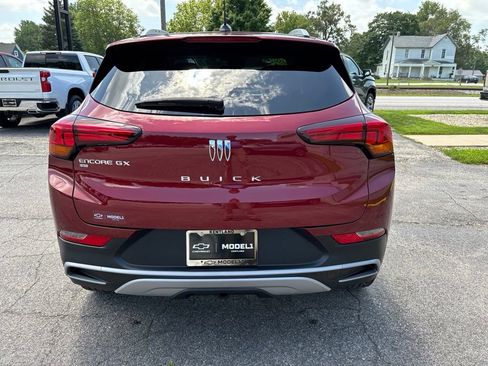 Used 2024 Buick Encore GX Preferred w/ Comfort Package AWD/4WD image 5