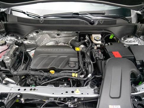 New 2026 Chevrolet Trax RS w/ Sunroof Package FWD image 14