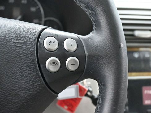 Used 2007 Mercedes-Benz C 230 Sedan image 27