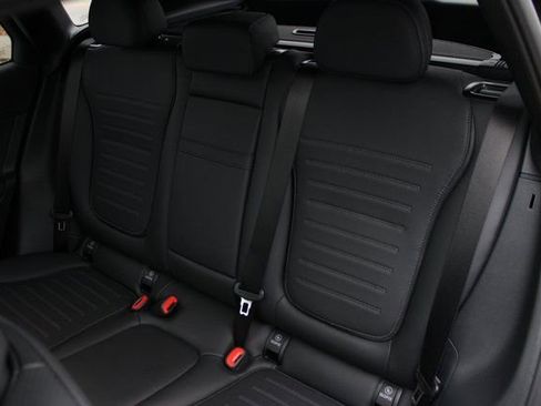 New 2026 Mercedes-Benz GLC 300 4MATIC image 30