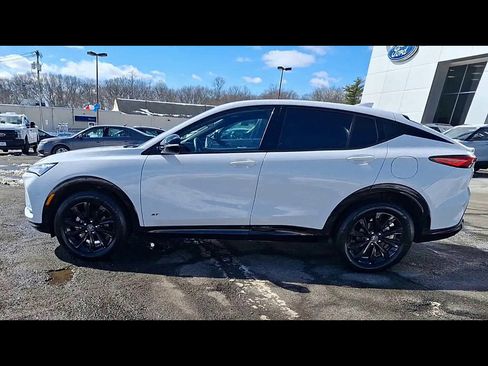 Used 2025 Buick Envista Sport Touring w/ Convenience II Package image 5