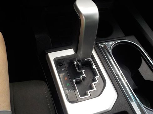 Used 2017 Toyota Tundra SR5 w/ TRD Off Road Package image 28