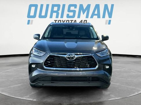 Used 2021 Toyota Highlander Limited image 1