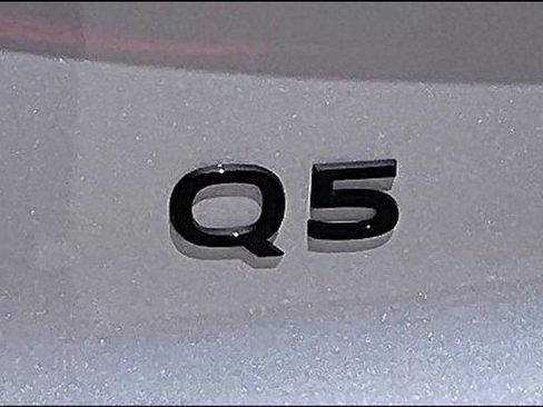 Used 2025 Audi Q5 Premium Plus w/ Premium Plus AWD/4WD image 33