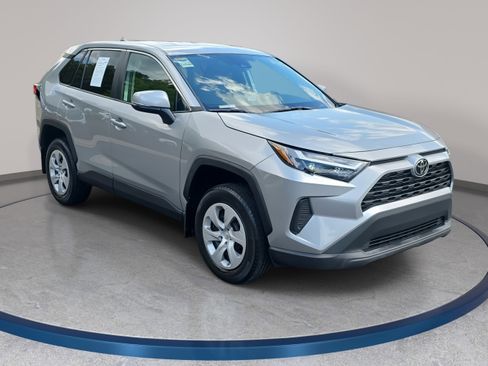Used 2024 Toyota RAV4 LE FWD image 3