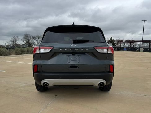 Used 2022 Ford Escape SEL w/ Technology Package FWD image 5