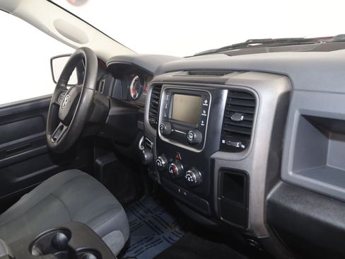 Used 2016 RAM 1500 ST AWD/4WD image 34